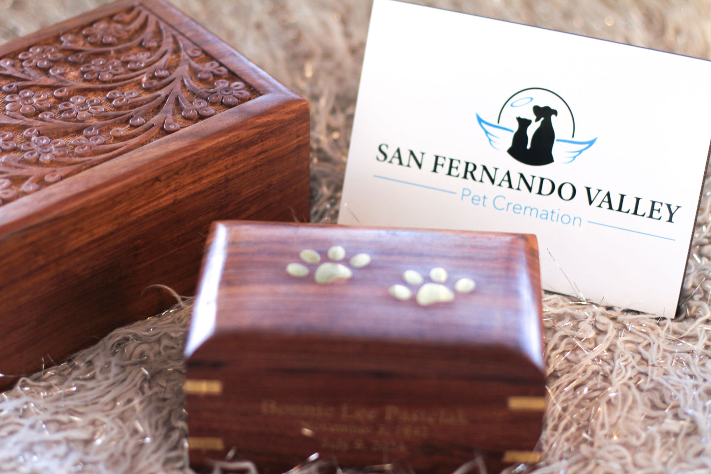 Treasured Memories: Large Pet Cremation Package (Up to 150 lbs.)